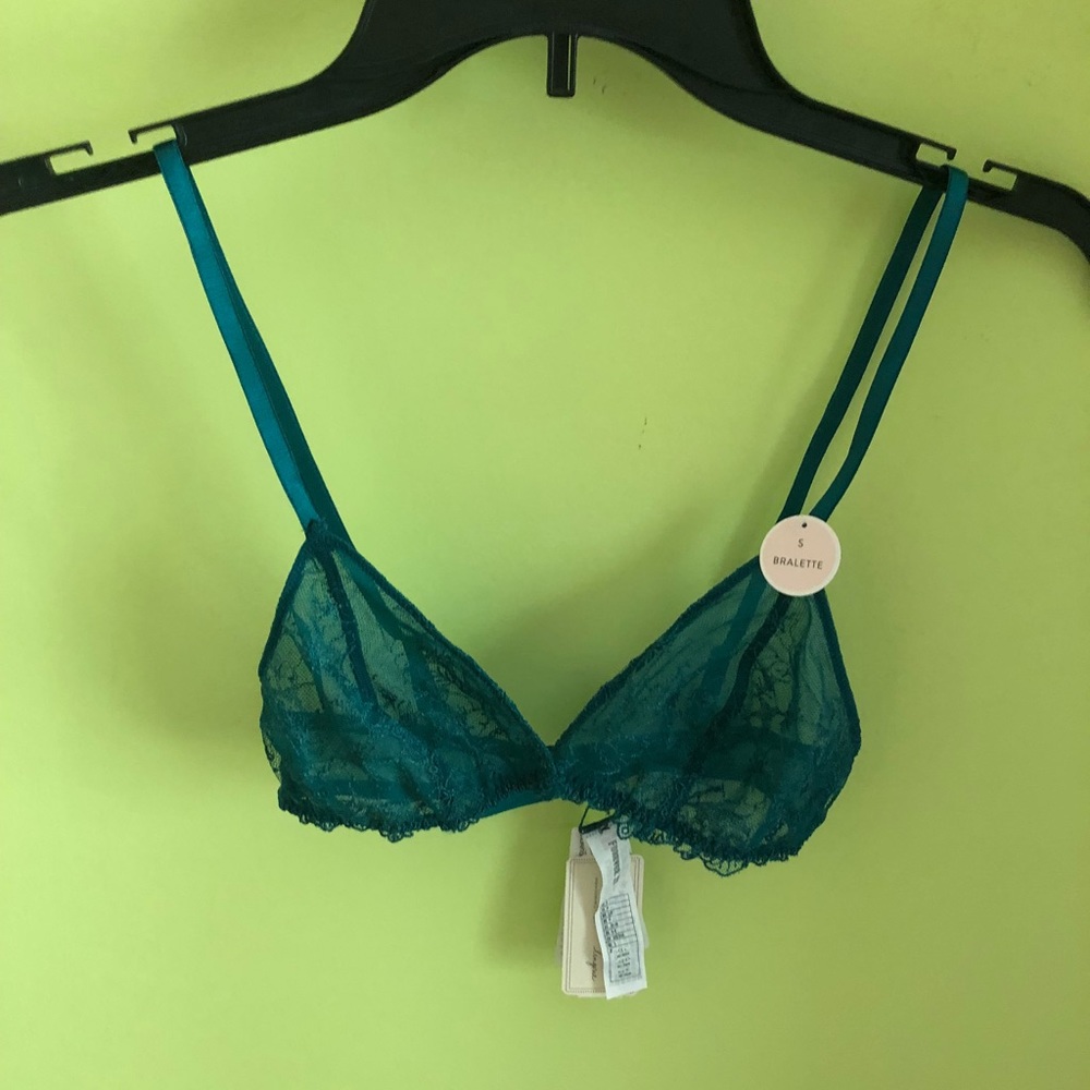 NWT Forever 21 Blue-Green Lace Bralette